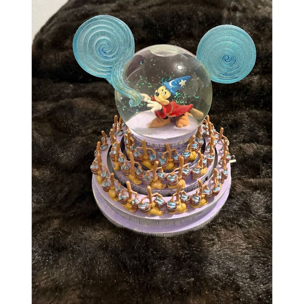 Disney Mickey Mouse the Sorcerers‎ Apprentice Snow Globe